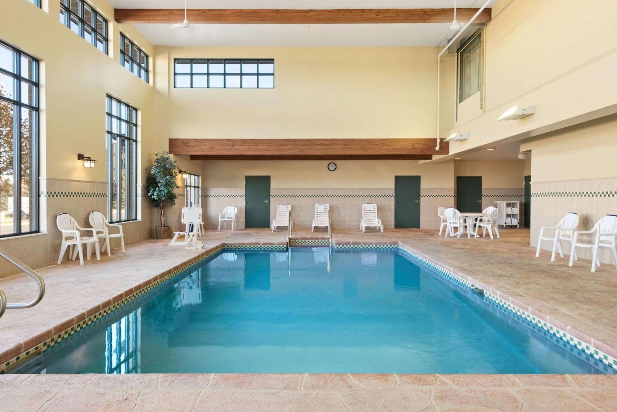 Country Inn & Suites By Radisson, Madison West, Wi Middleton Extérieur photo